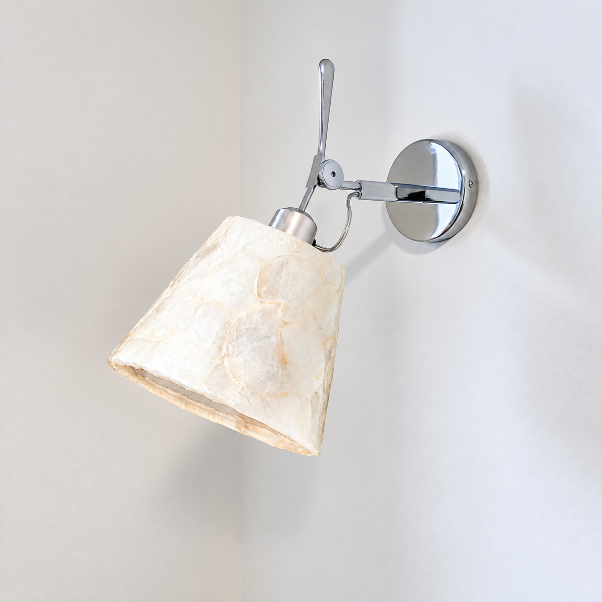 Maris Shell-Inspired Wall Sconce, Tapered Bedside Wall Light with Silver-Tone Arm for Bedroom & Living Room